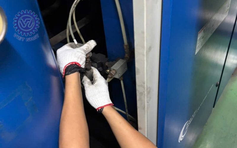 mua phụ tùng máy nén khí ở Hà Nội 